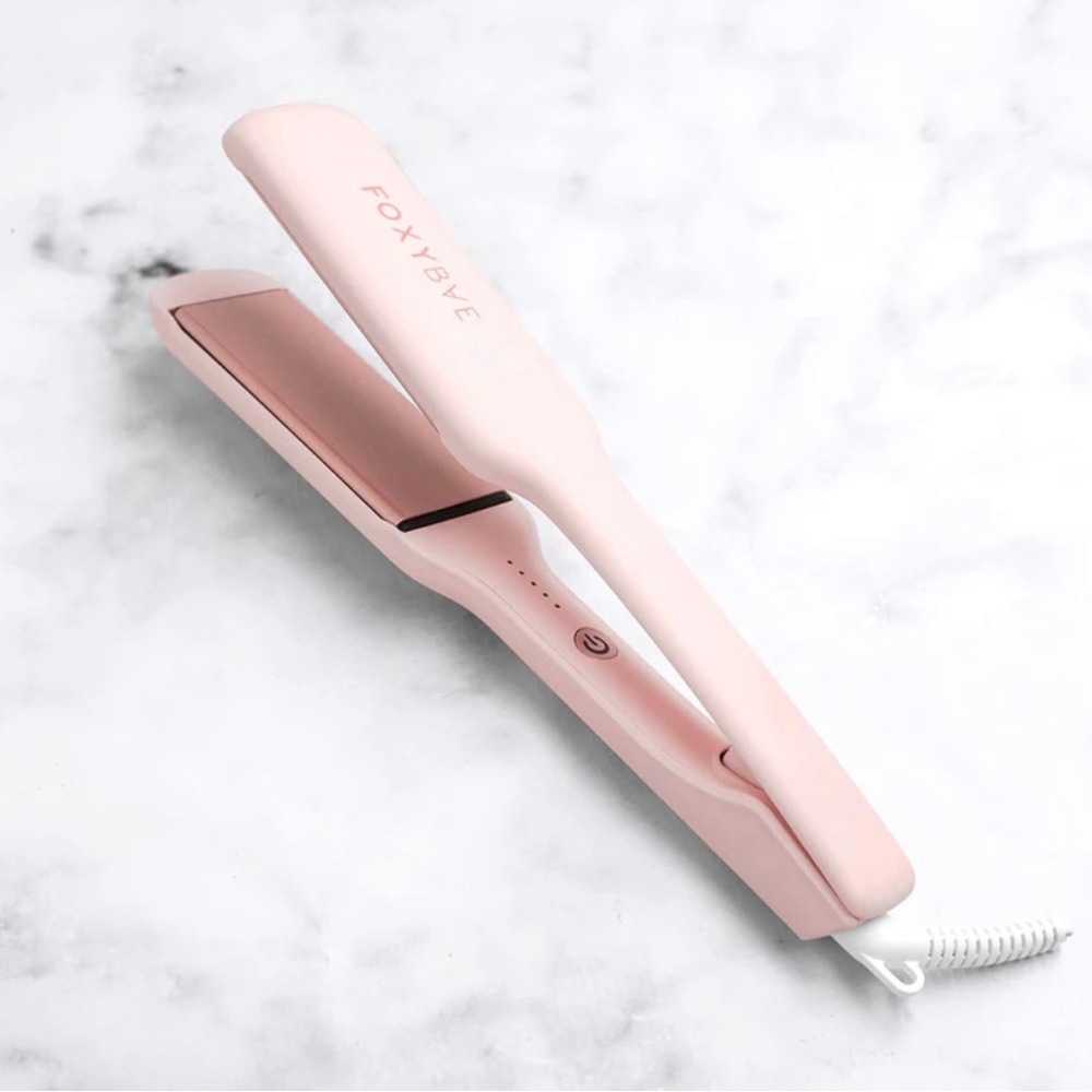 FoxyBae Blush Wide Flat Iron (1.75”)